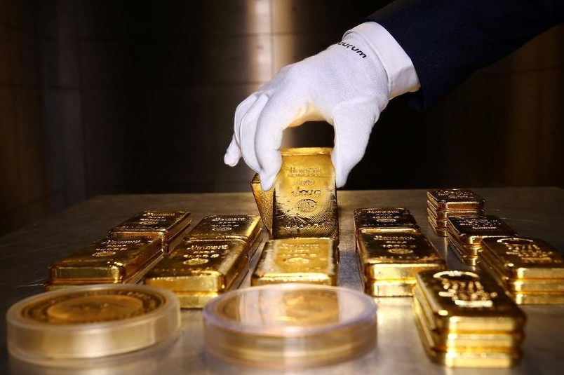 Giá vàng SJC lên 111 triệu đồng/lượng, thế giới dự báo hướng đến 4.000 USD/ounce