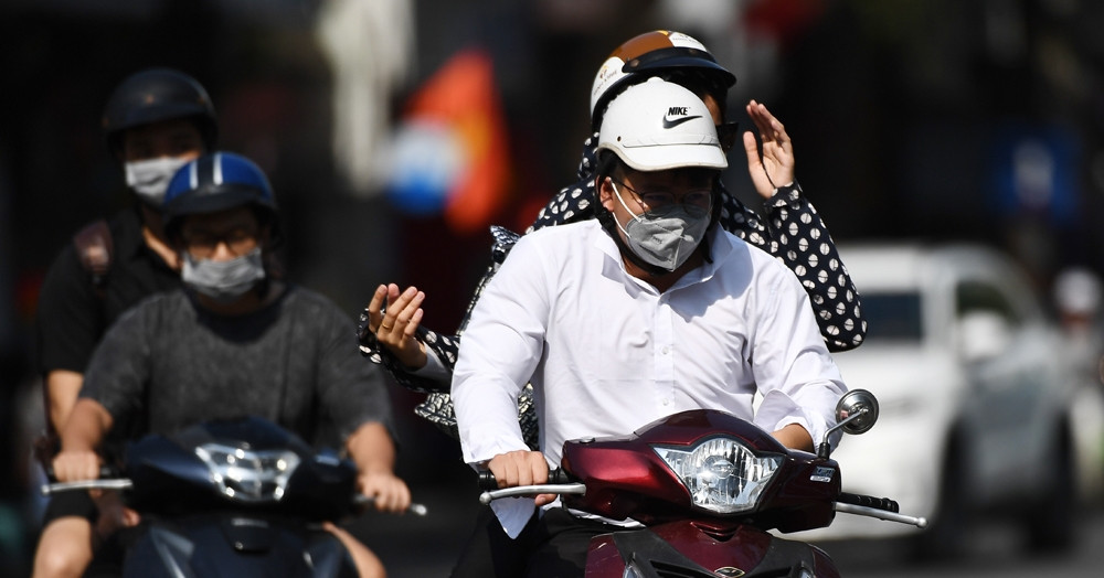 Thời tiết Hà Nội 3 ngày tới: Nắng nóng mạnh đầu mùa, cách biệt nhiệt đêm 10 độ