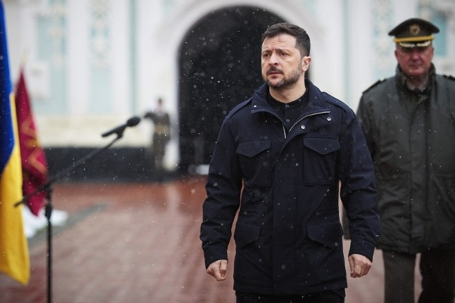 Ukraine gia hạn thiết quân luật, chuẩn bị ký thỏa thuận khoáng sản với Mỹ