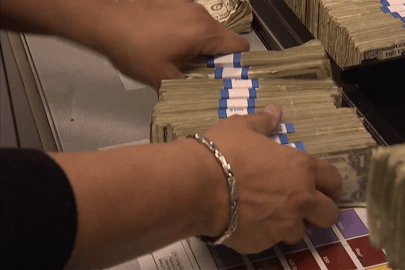 Vì sao đồng tiền dễ bị làm giả nhất của Mỹ không được thiết kế lại 60 năm qua?