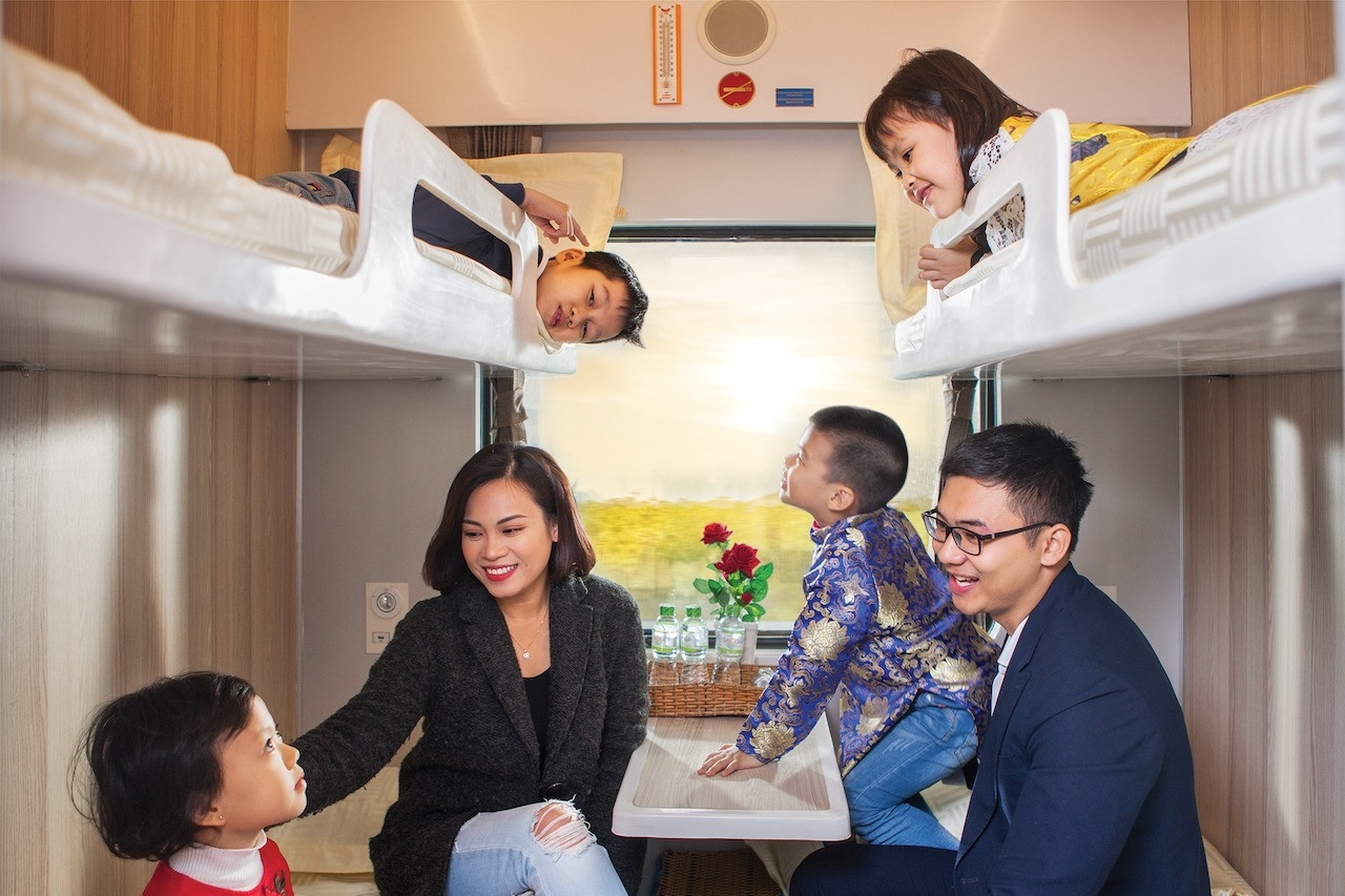 Hơn 76.000 vé tàu đã được bán, tăng cường hàng chục chuyến dịp nghỉ lễ 30/4-1/5