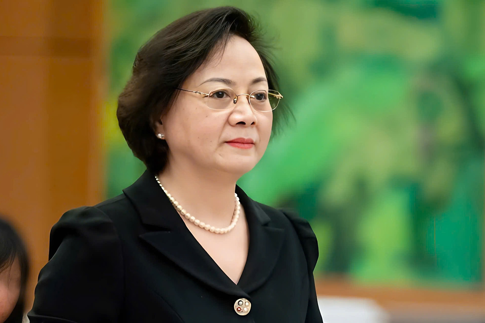 Bộ trưởng Bộ Nội vụ: Sẽ thêm chế độ với cán bộ không chuyên trách nghỉ việc