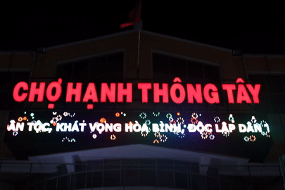 Chợ đêm thời trang lớn 'nhất nhì' TPHCM ế ẩm, tiểu thương mòn mỏi chờ khách