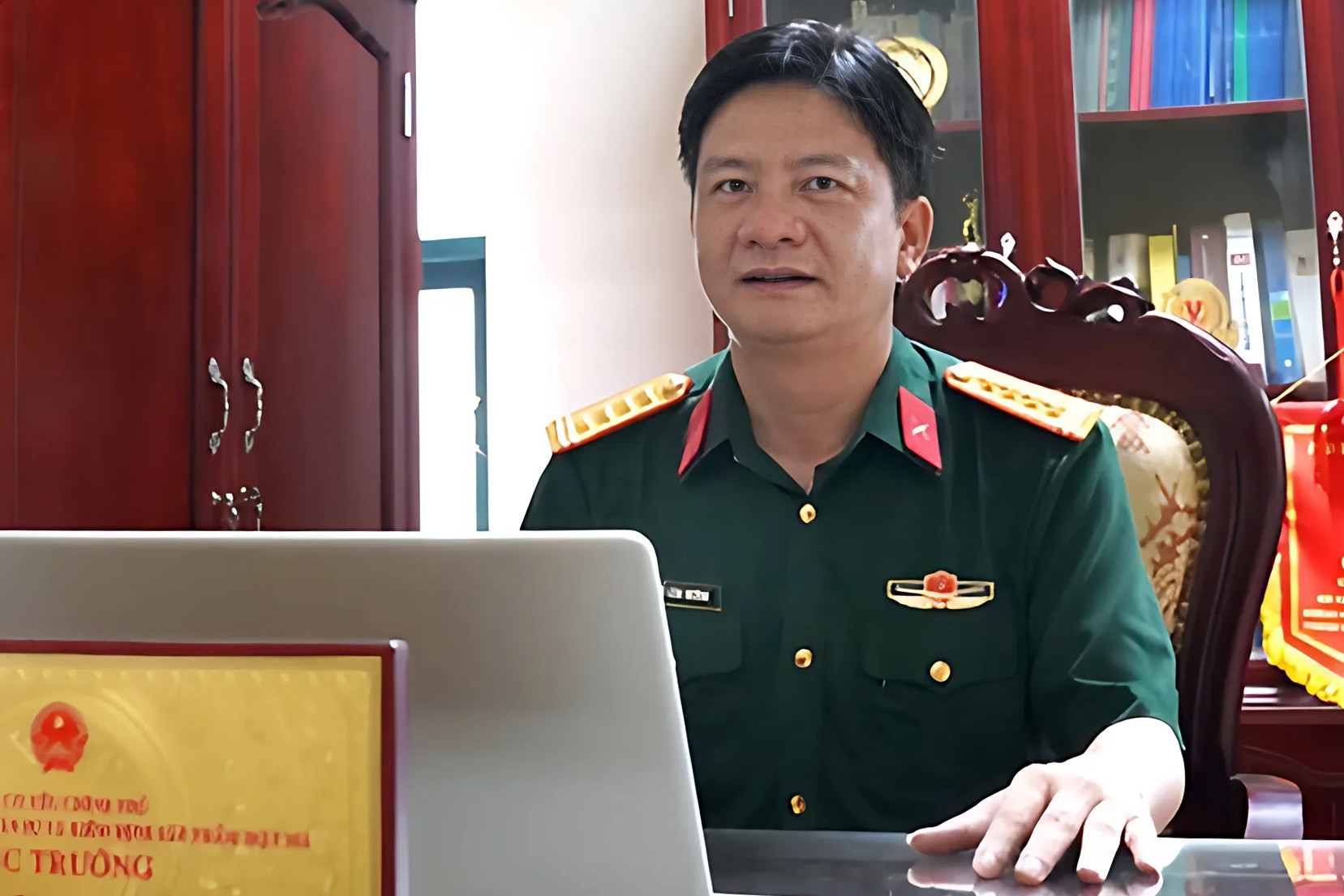 Đại tá Hồ Văn Hương làm Phó Trưởng Ban Cơ yếu Chính phủ