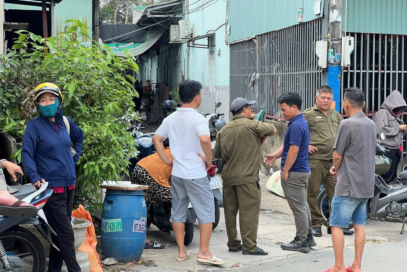 Phát hiện thi thể 2 phụ nữ trong căn phòng khóa trái cửa