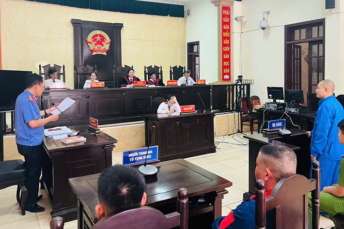 Lời khai người vận chuyển 25kg ma túy, thủ sẵn súng đã nạp 7 viên đạn