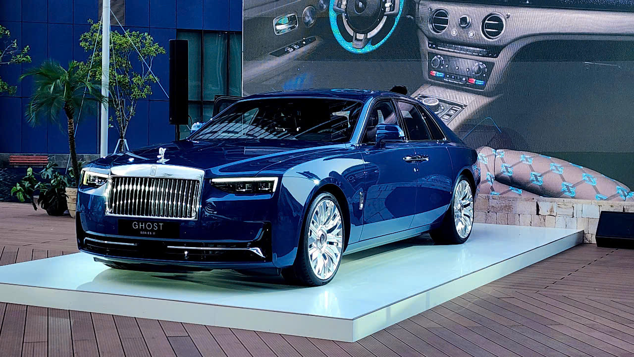 Rolls Royce Ghost series 2- 1.jpg