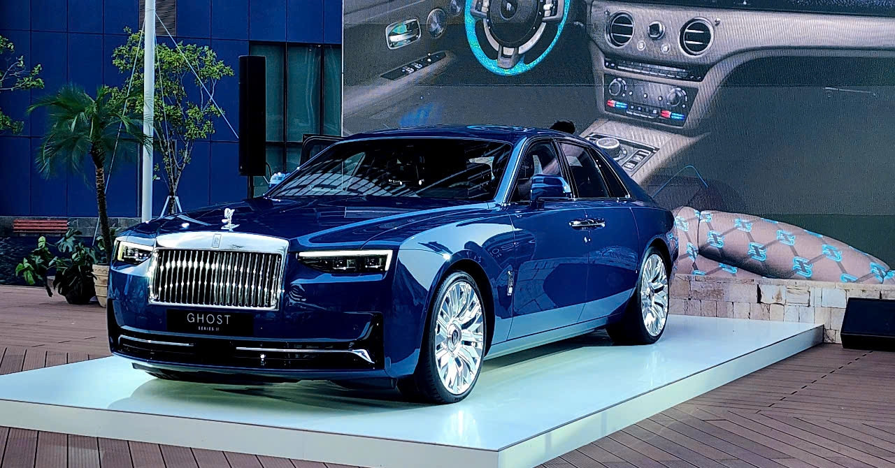 Rolls-Royce Ghost series II về Việt Nam giá đắt gấp 4 lần, cao nhất 40,59 tỷ
