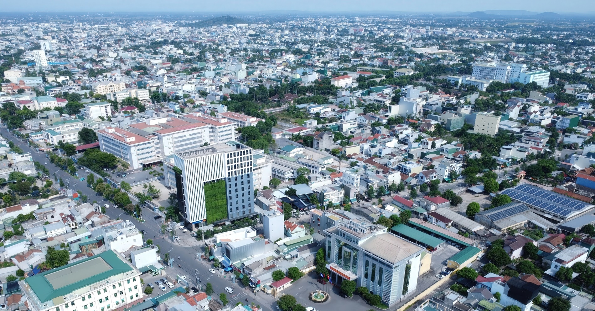 Sáp nhập Kon Tum, Quảng Ngãi, kinh tế vượt trội khi cao nguyên có biển