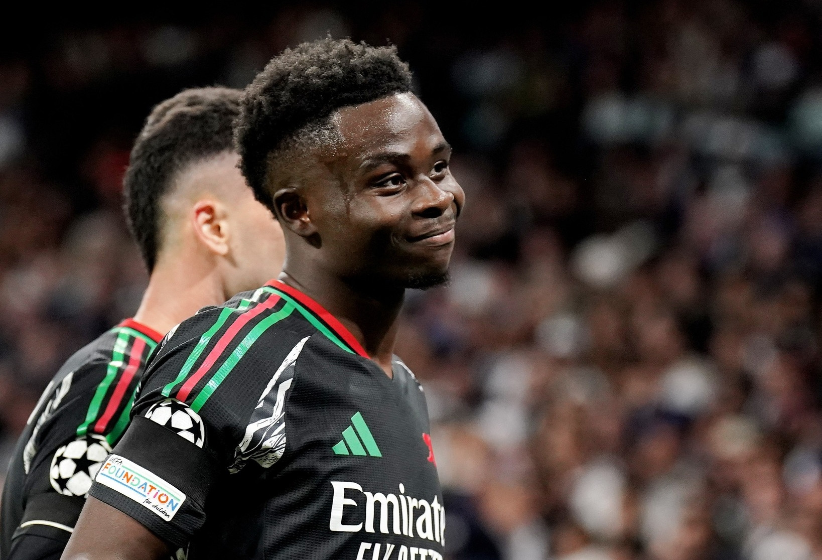 Arsenal biến Real Madrid thành cựu vương Champions League