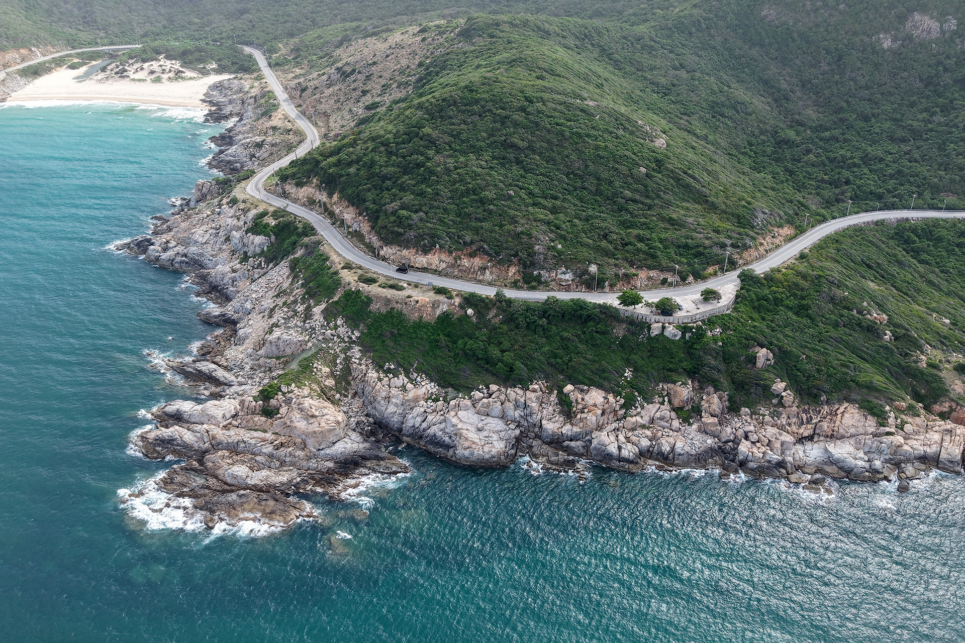 Tuyến đường ven biển mở ra không gian phát triển cho Khánh Hòa - Ninh Thuận