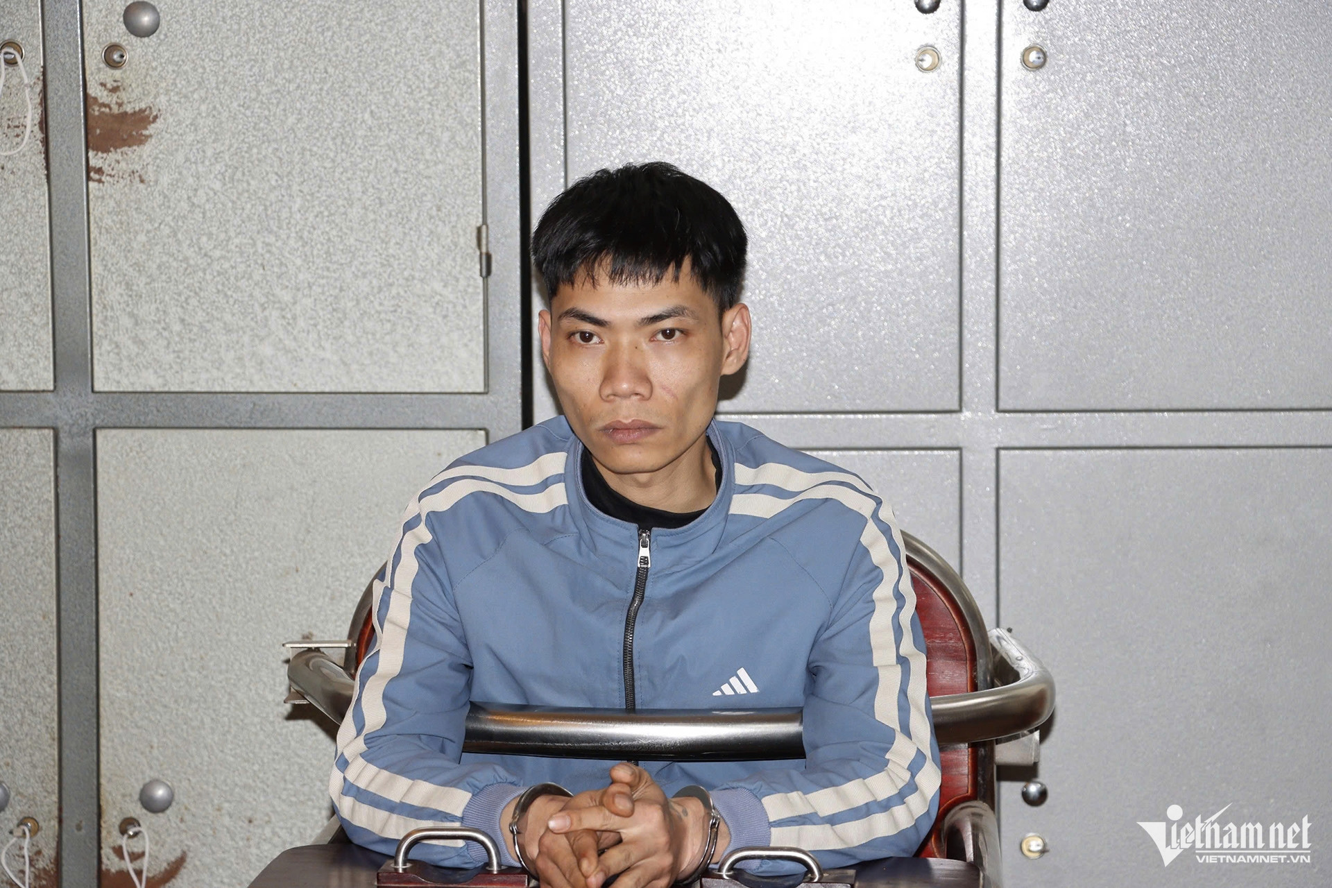 W-Đối tượng Vũ Văn Tuấn tại cơ quan CSĐT.jpg