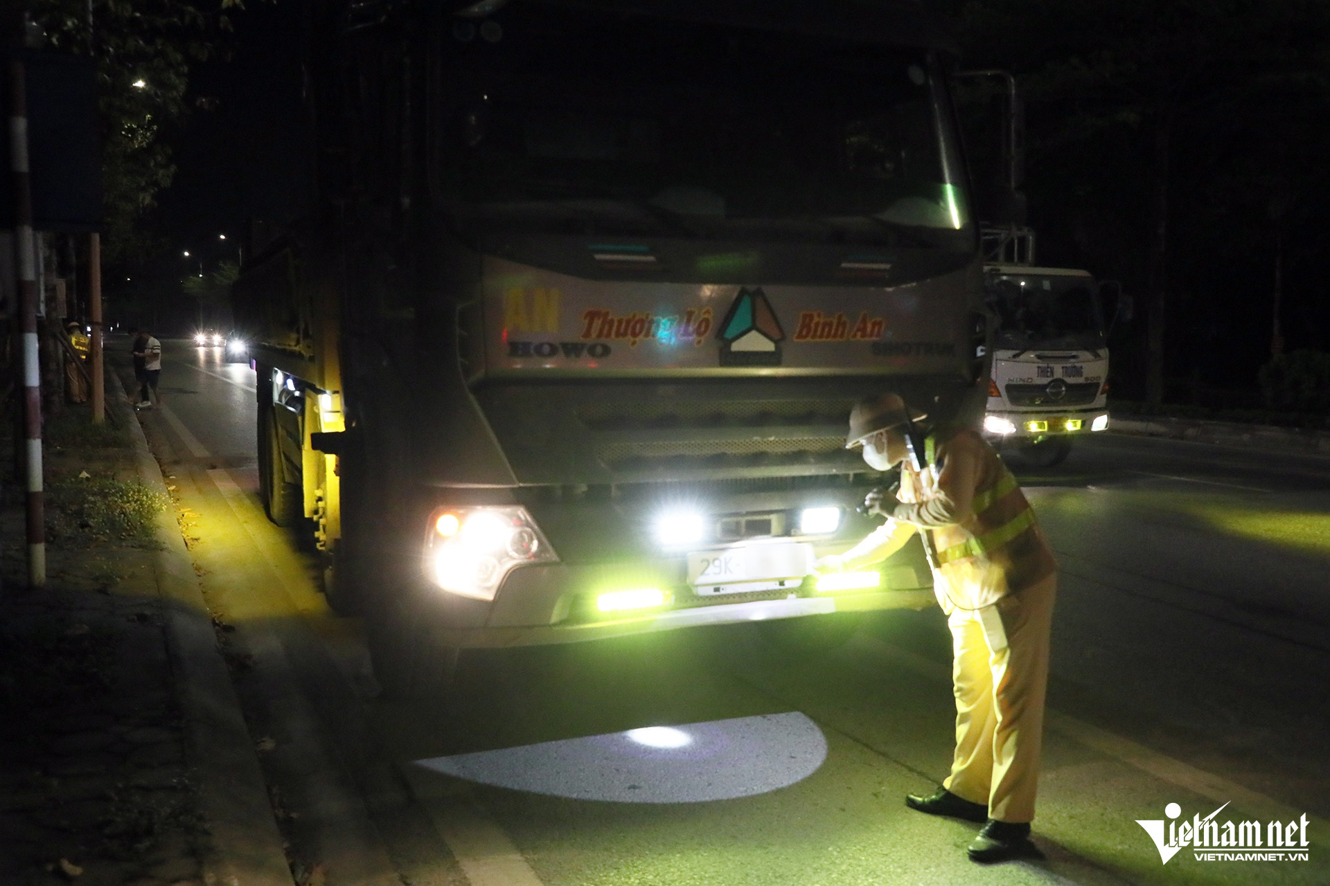 W-kiem tra xe qua tai 1.JPG.jpg