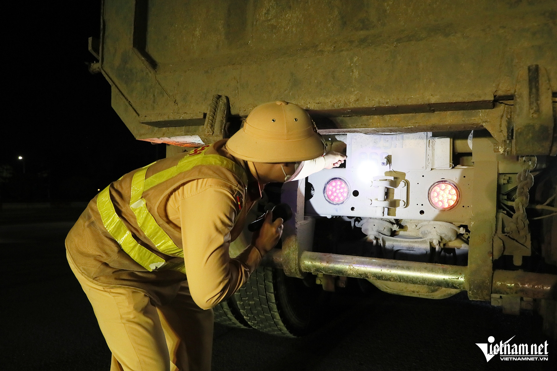 W-kiem tra xe qua tai 7.JPG.jpg