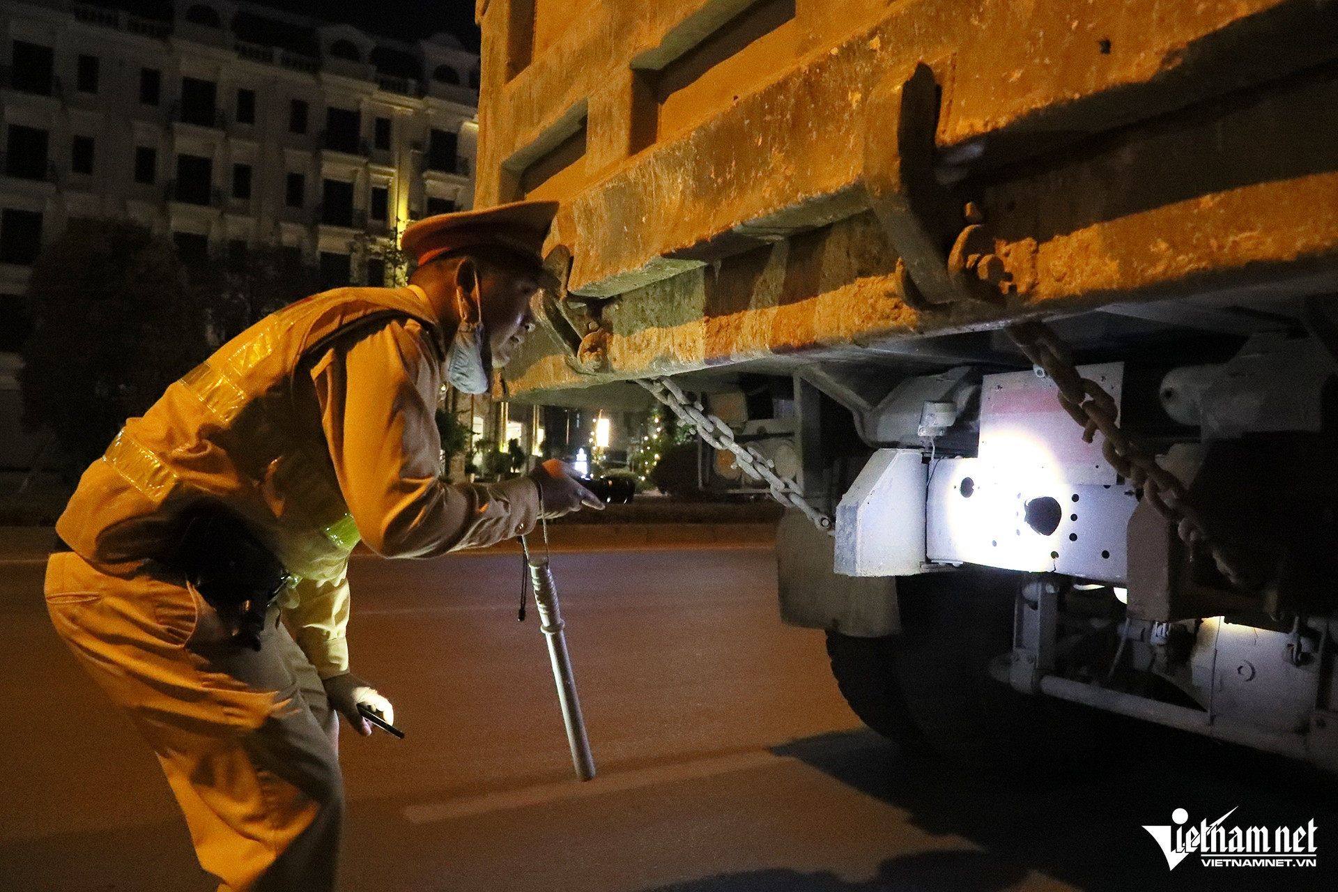 W-kiem tra xe qua tai 9.jpg