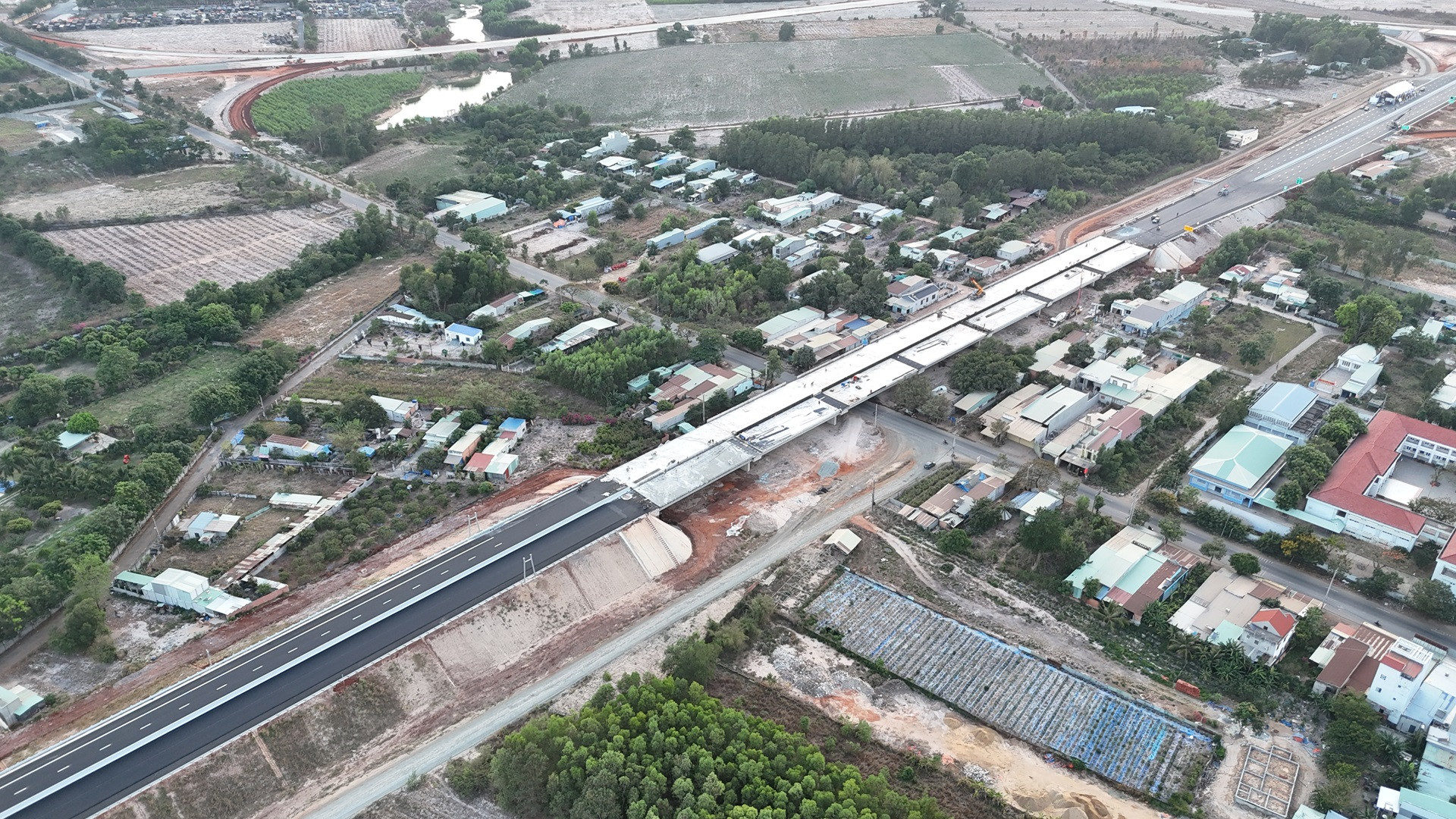 19,5km cao tốc Biên Hòa Vũng Tàu trước giờ thông xe 3.JPG.jpg
