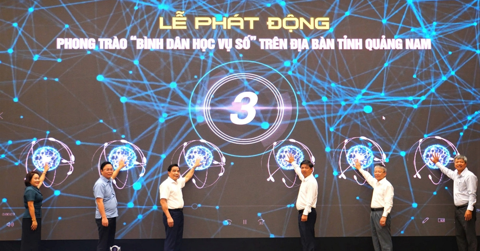 5.700 cán bộ ở Quảng Nam sẽ được phổ cập tri thức số