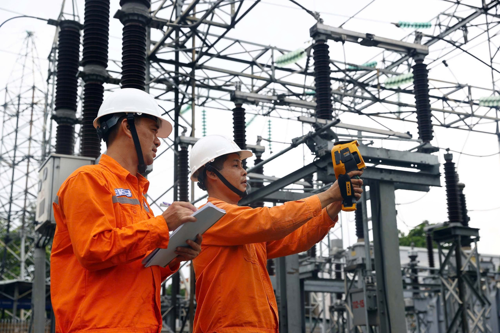 Dấu ấn 50 năm Tổng công ty Điện lực miền Nam