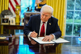 EU nguy cơ mất 1.250 tỷ USD vì đòn thuế của ông Trump