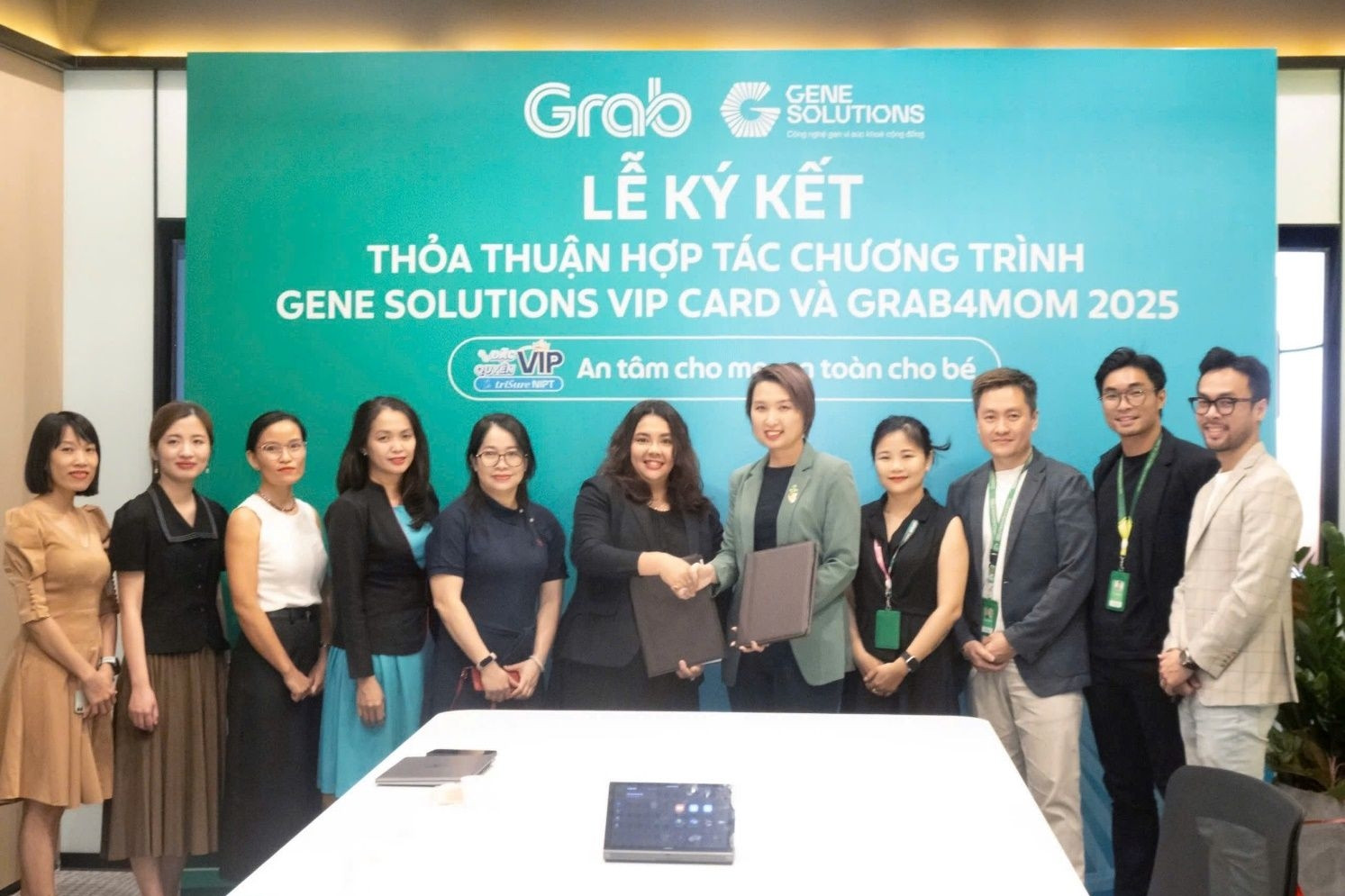 Gene Solutions và Grab Việt Nam hợp tác chăm sóc thai kỳ cho phụ nữ Việt