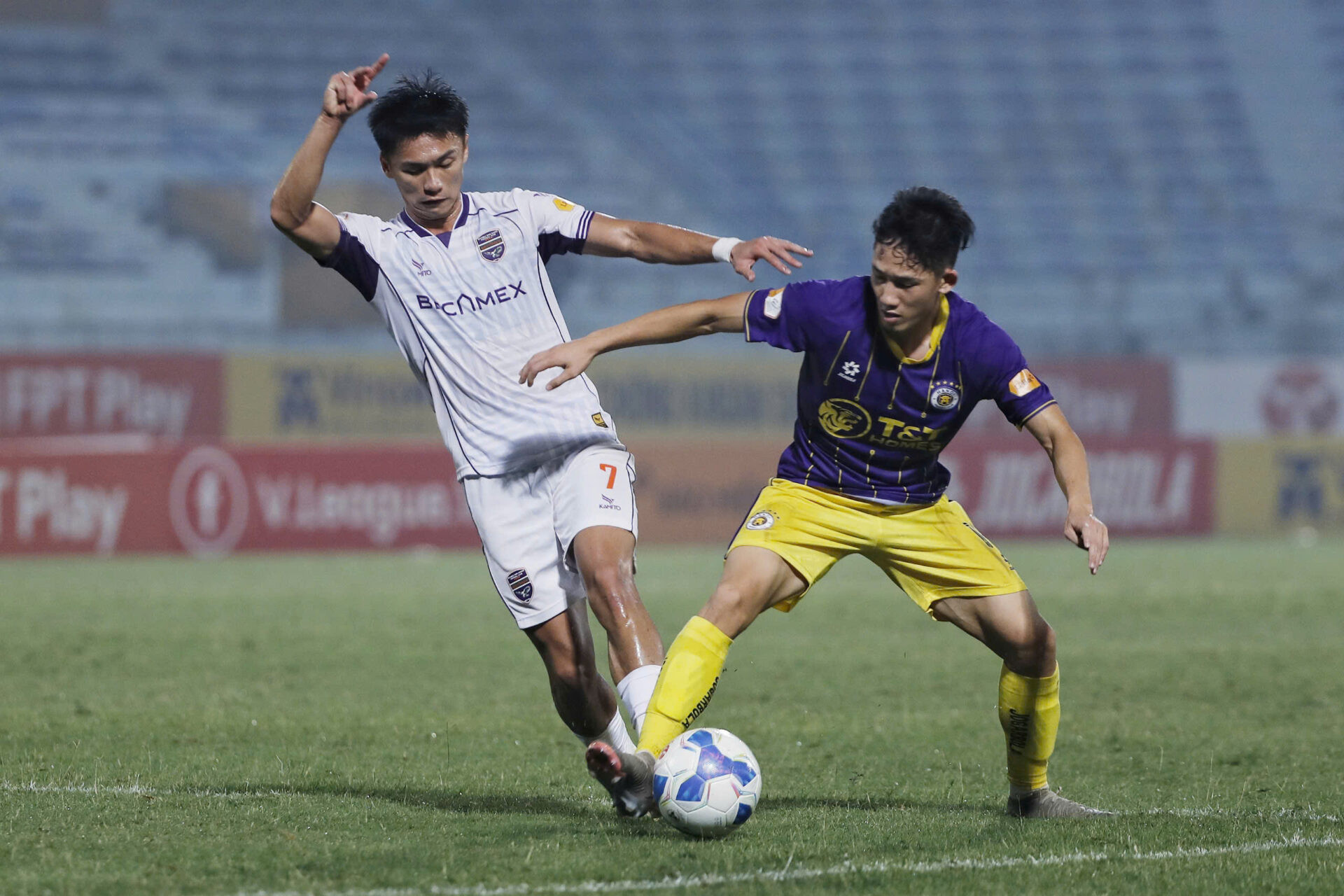 ha noi vs binh duong.jpg