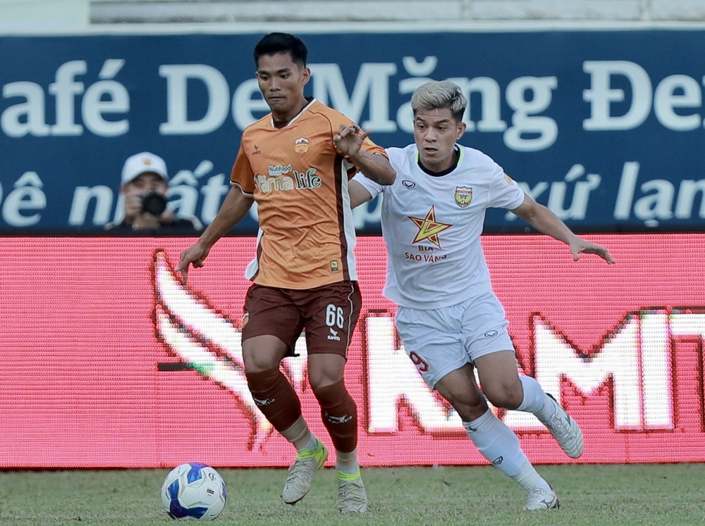 hagl vs ha tinh 1.jpg