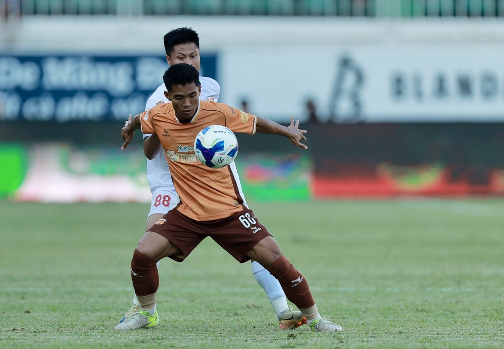 hagl vs ha tinh 2.jpg