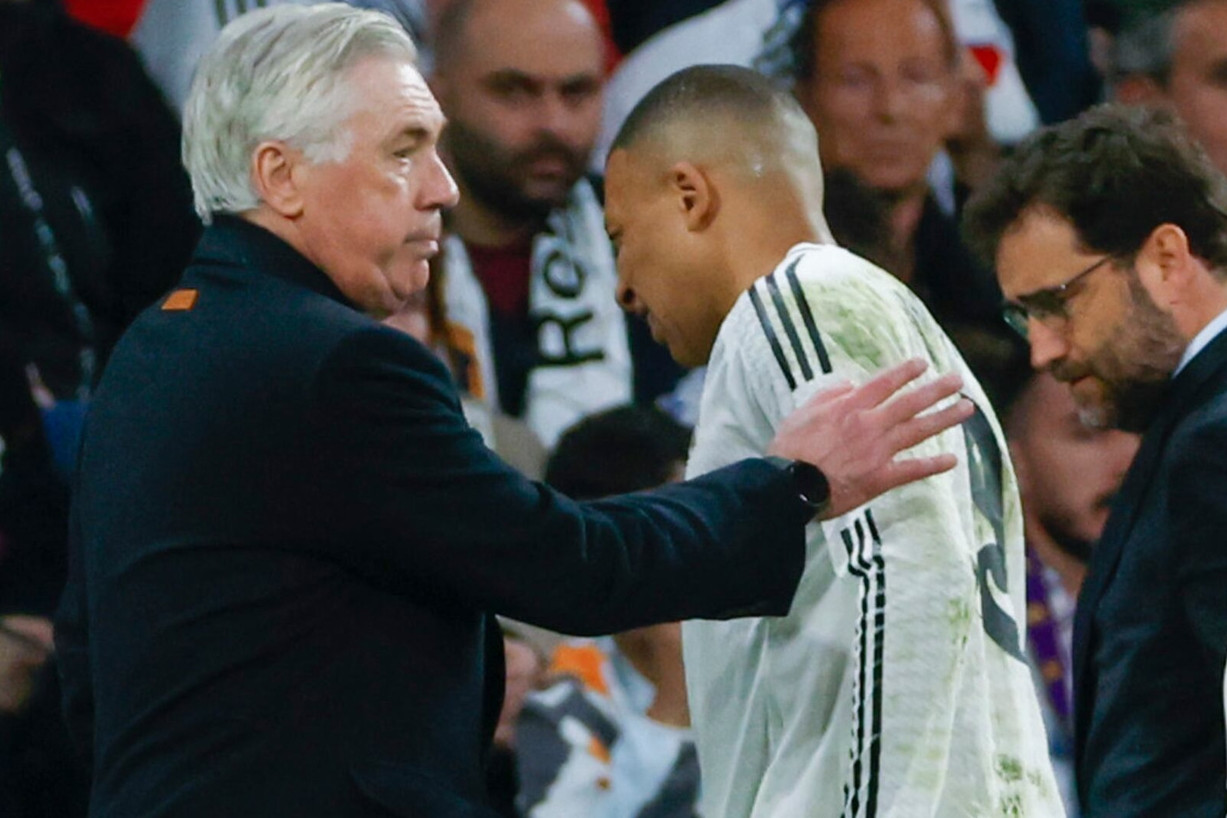 Mbappe bị truyền thông nhà quay lưng, chê tơi tả