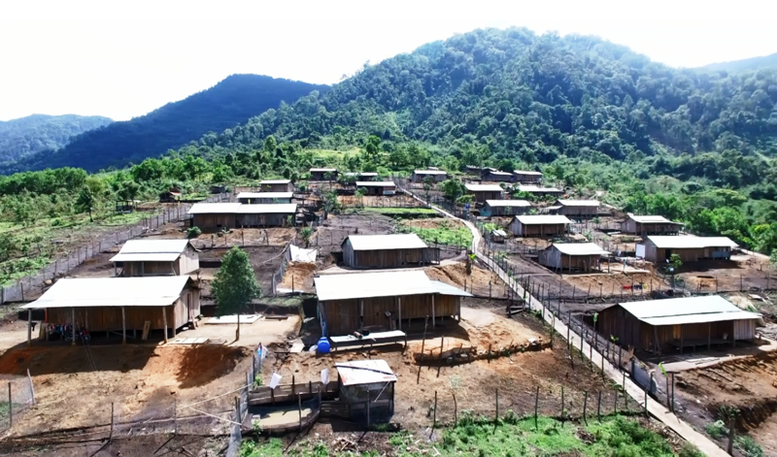 nha tam nha dot nat 17440239514941609810549.png