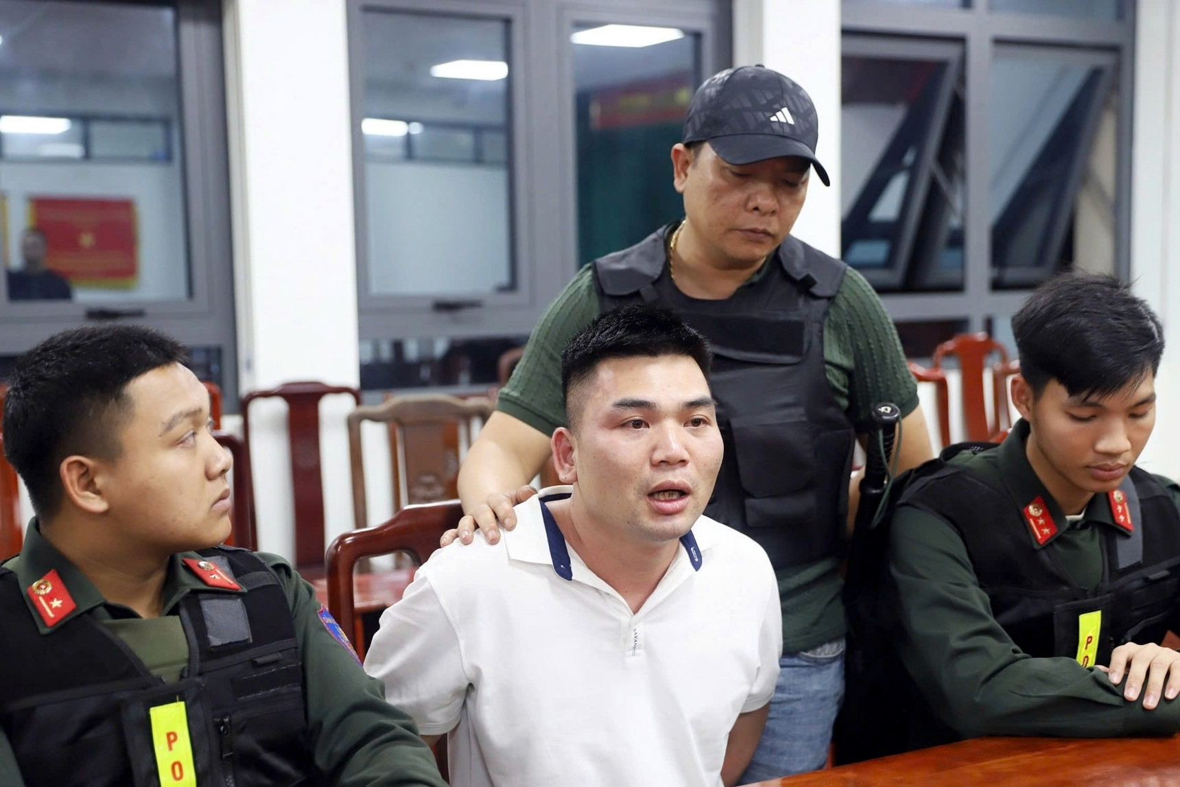 Phút nghẹt thở truy bắt 2 đối tượng buôn ma tuý ở Quảng Ninh