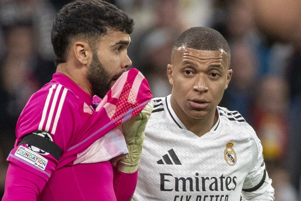 Real Madrid nguy cơ trắng tay: Khi 'thủ phạm' là ông trùm Perez