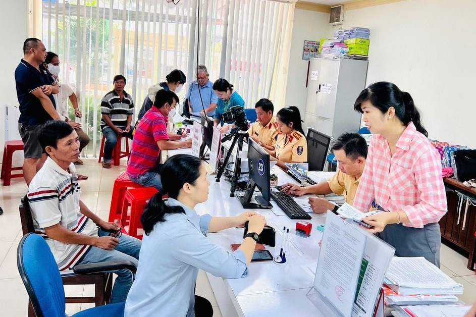 Sáp nhập 3 tỉnh làm 1: Cán bộ, công chức của Vĩnh Long, Trà Vinh, Bến Tre về đâu?