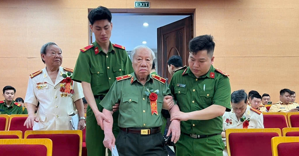 Tri ân những cán bộ Công an Hà Nội chi viện chiến trường miền Nam