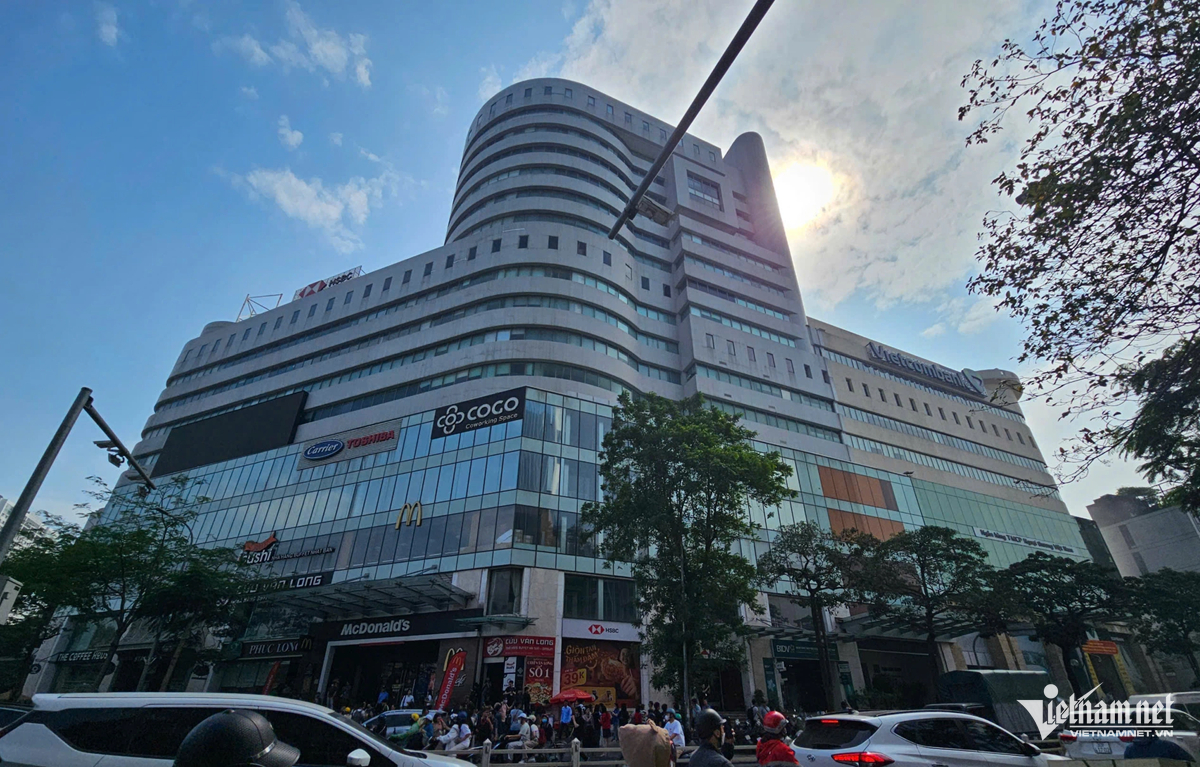 W-Untitled 1 copy.png