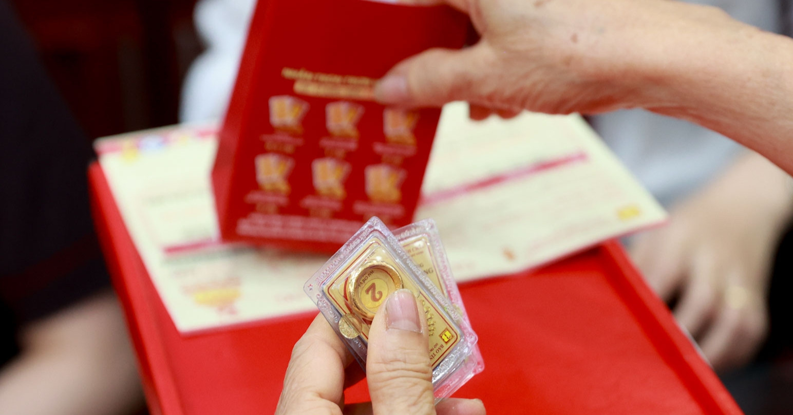 Giá vàng hôm nay 20/4/2025 "rơi tự do", SJC giảm một mạch 6 triệu đồng