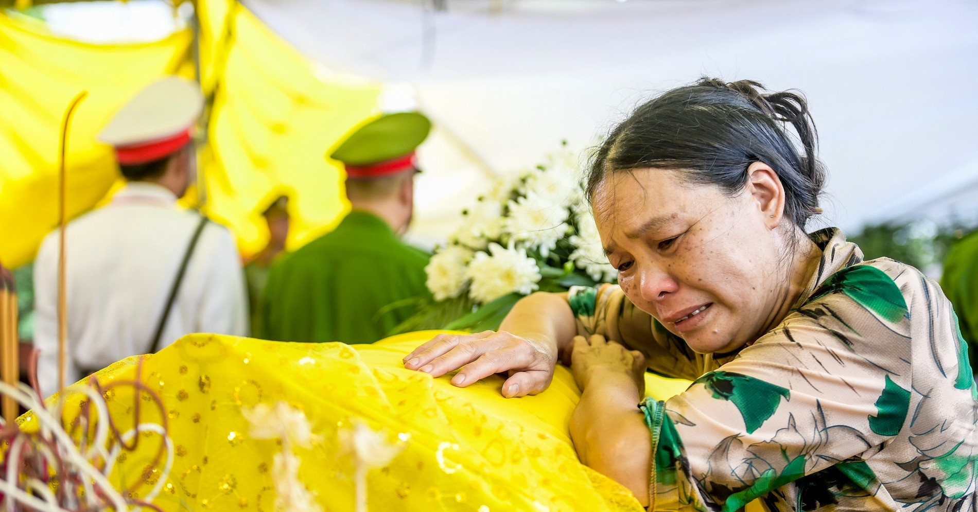Bản tin sáng 19/4: Dự định chưa thành của Thiếu tá hy sinh khi truy bắt tội phạm
