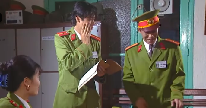 Màn hội ngộ sau 25 năm đóng 'Cảnh sát hình sự' của Võ Hoài Nam và 'sếp công an' Văn Báu