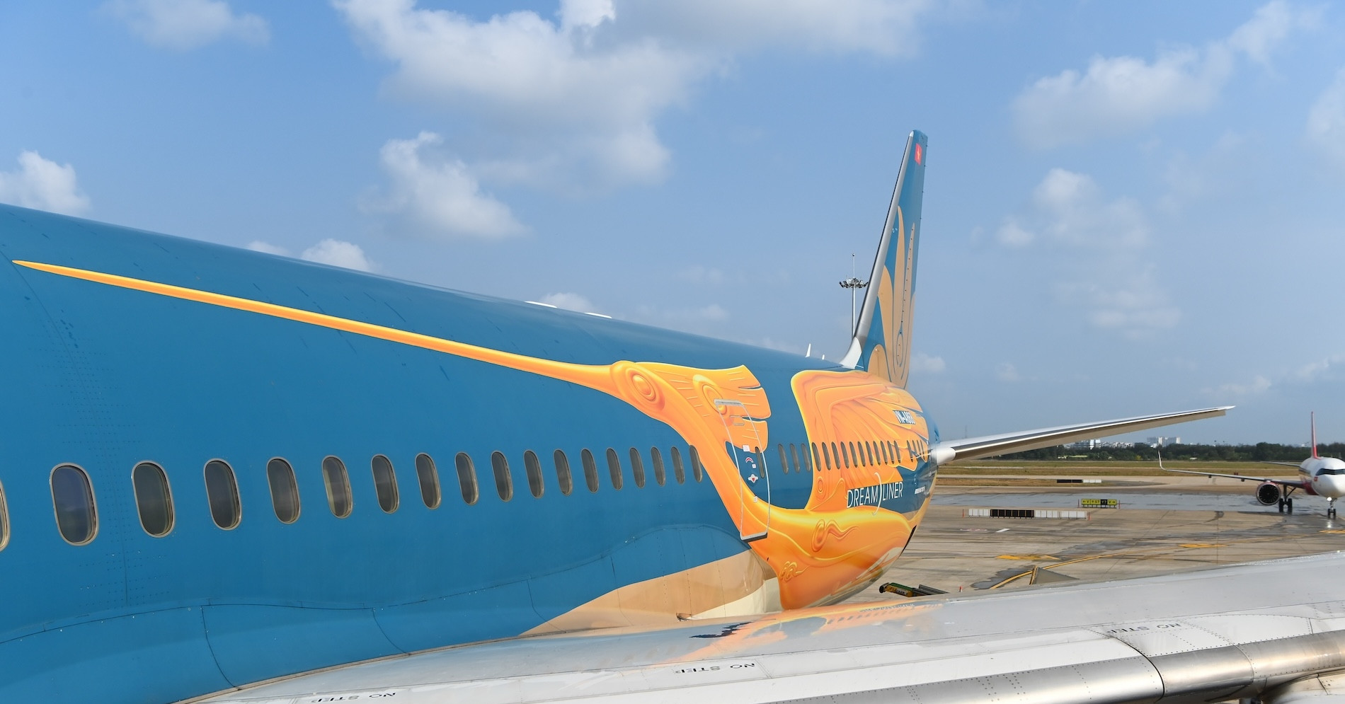 Vietnam Airlines khai trương nhà ga T3 bằng chuyến bay mang hình ảnh Chim Lạc