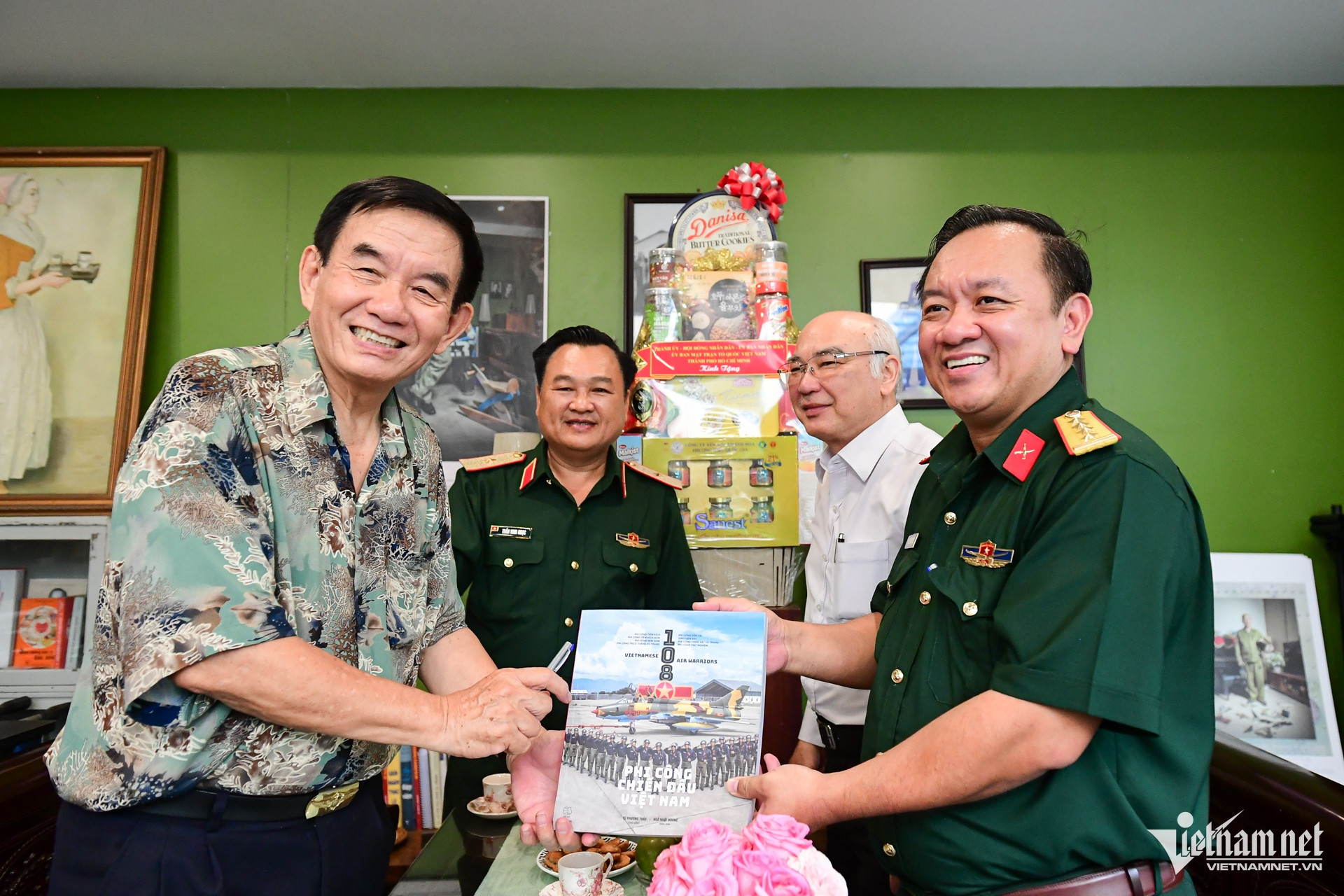 W-AHLLVT Nguyễn Huế 8.jpg