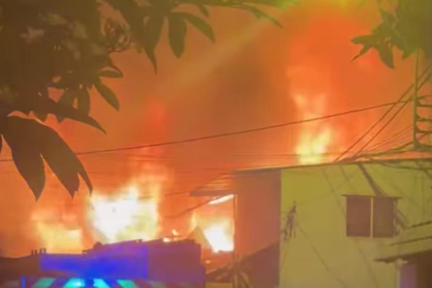 Bản tin sáng 2/4: Cháy nhà lúc rạng sáng ở TPHCM, 3 người tử vong