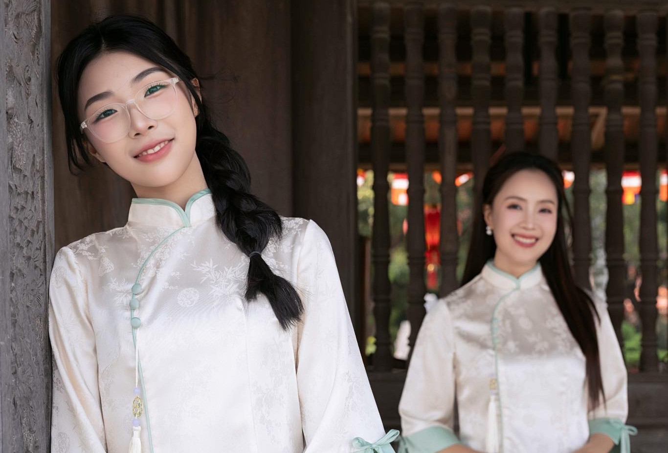 Con gái xinh như hoa hậu của diễn viên Hồng Diễm