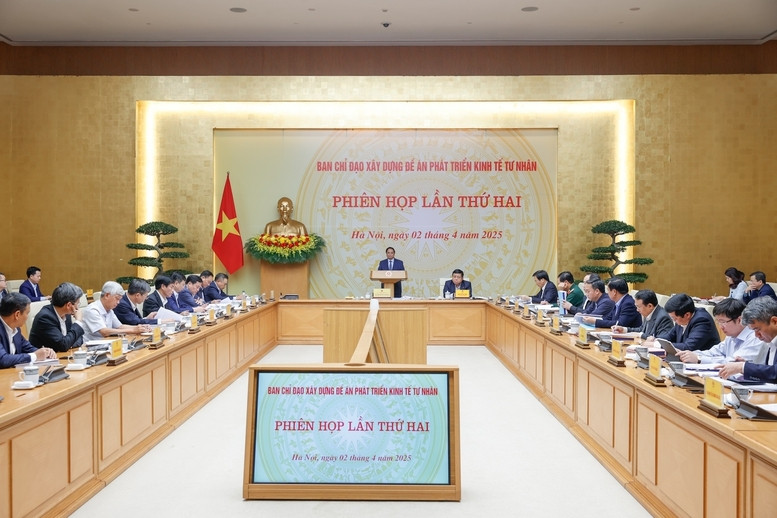 Mạnh dạn giao việc khó, để kinh tế tư nhân tham gia vào công nghiệp quốc phòng