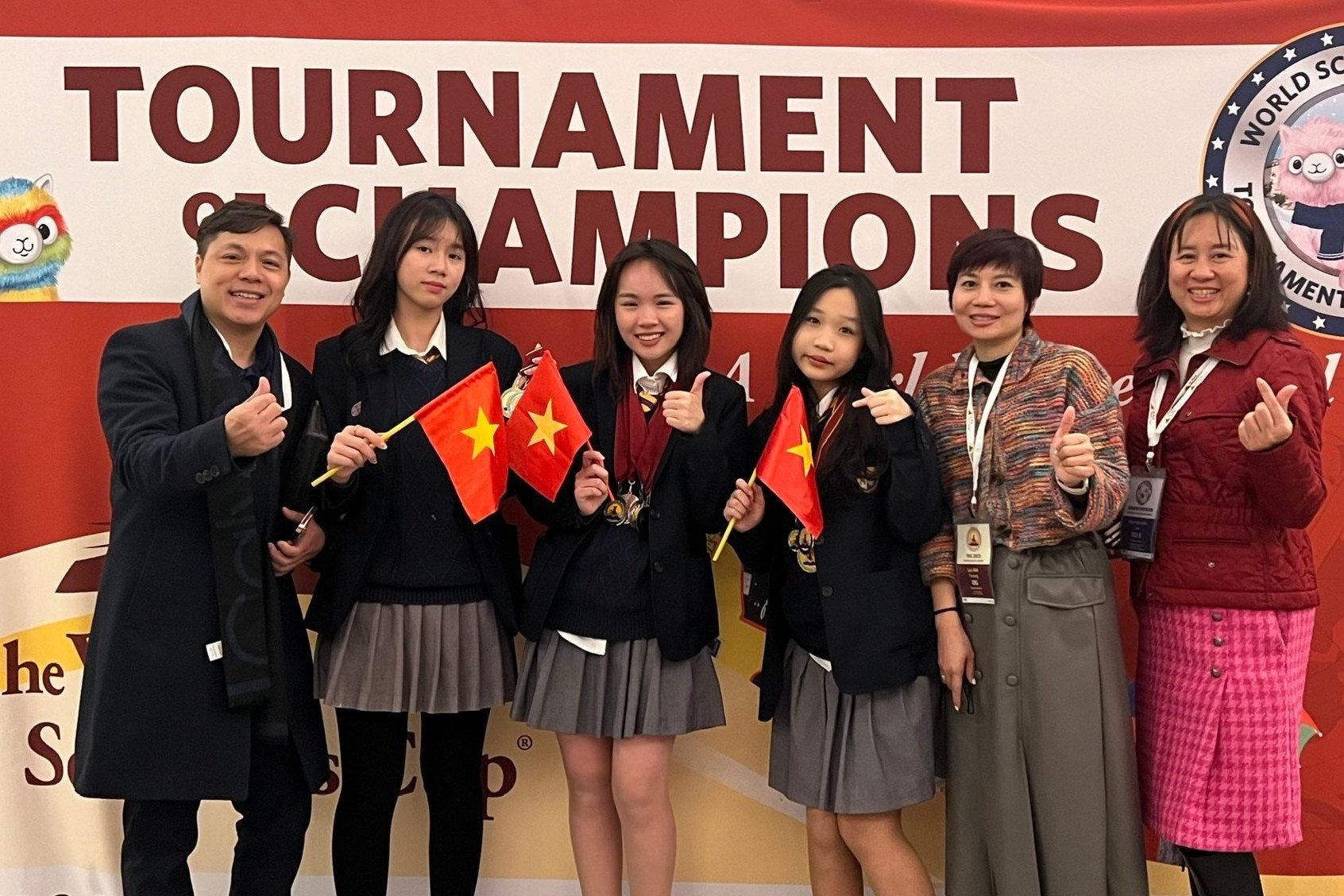 Olympia Đặng Khánh Linh 4   tại ĐH Yale Mỹ năm lớp 10b.jpg