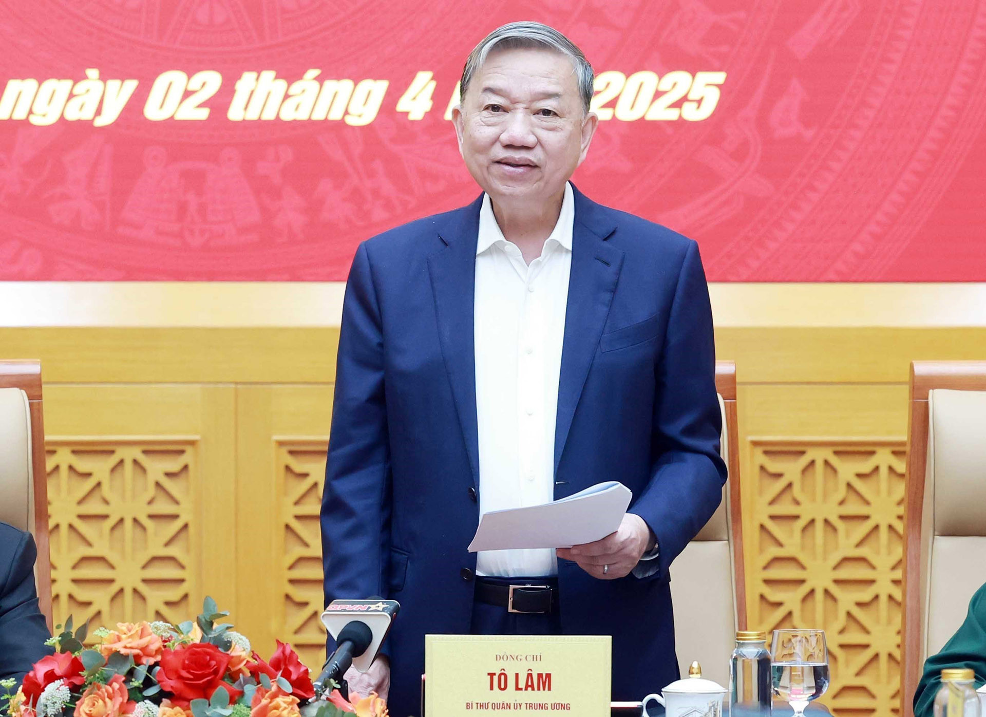 vna_potal_tong_bi_thu_to_lam_chu_tri_hoi_nghi_quan_uy_trung_uong_lan_thu_muoi_ba_7949027.jpg