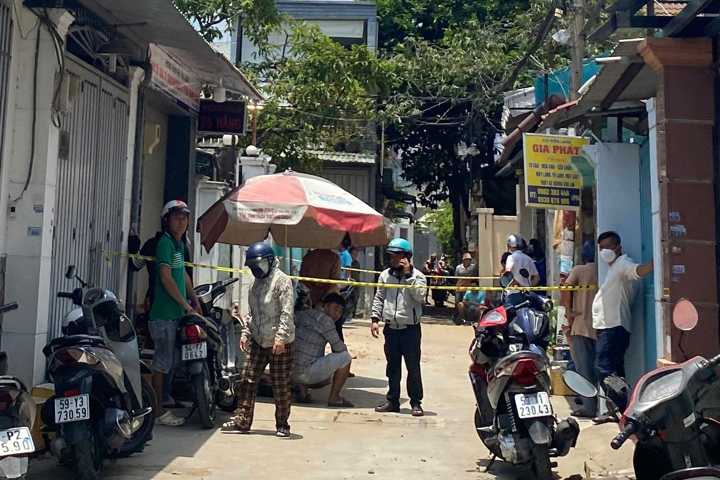 1 người tử vong khi dỡ nhà ở TPHCM, cảnh sát phong tỏa hiện trường