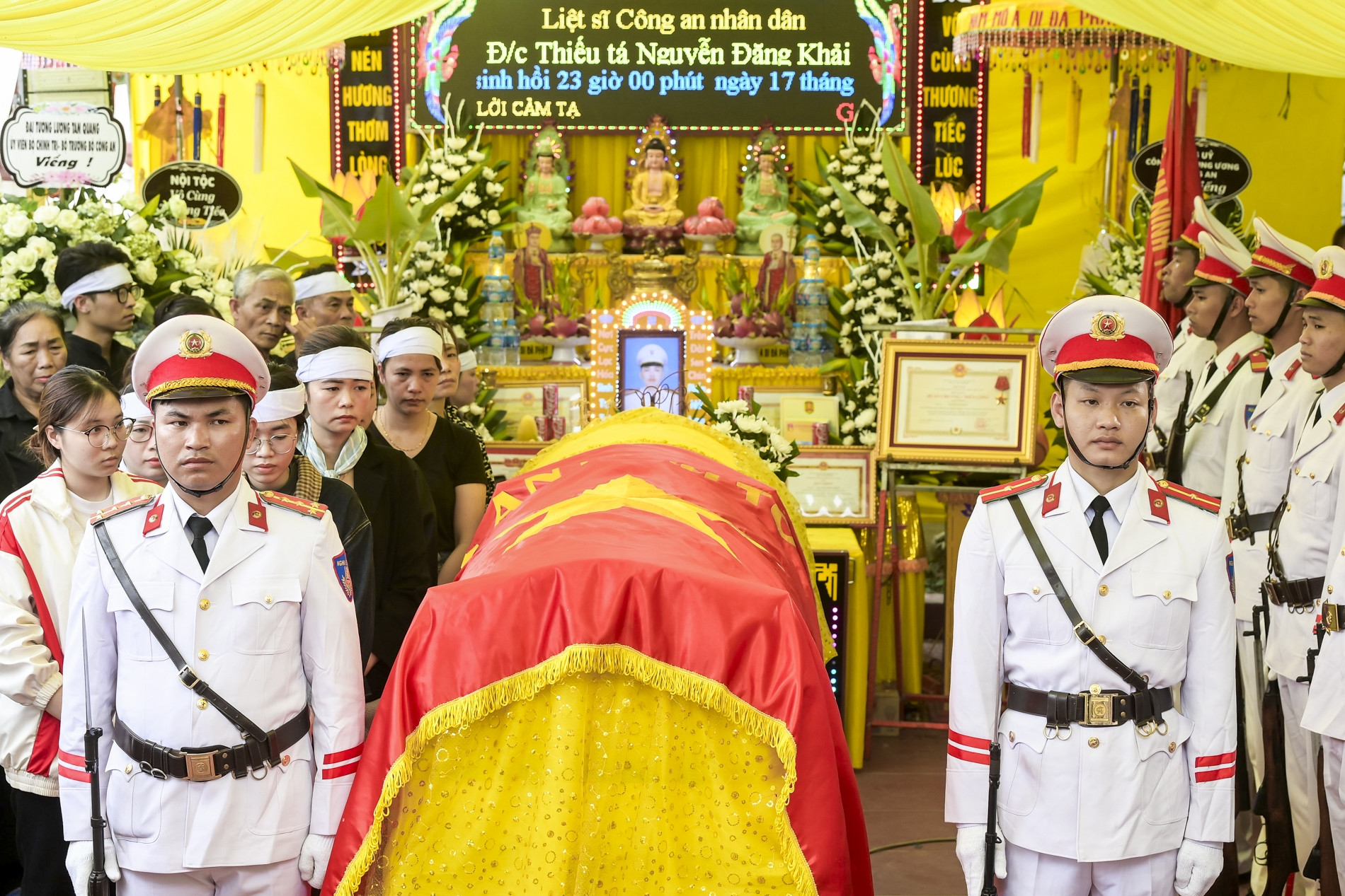 Bạn thân của liệt sỹ Nguyễn Đăng Khải: 'Phong bì mừng cưới thành phúng viếng tiễn biệt'