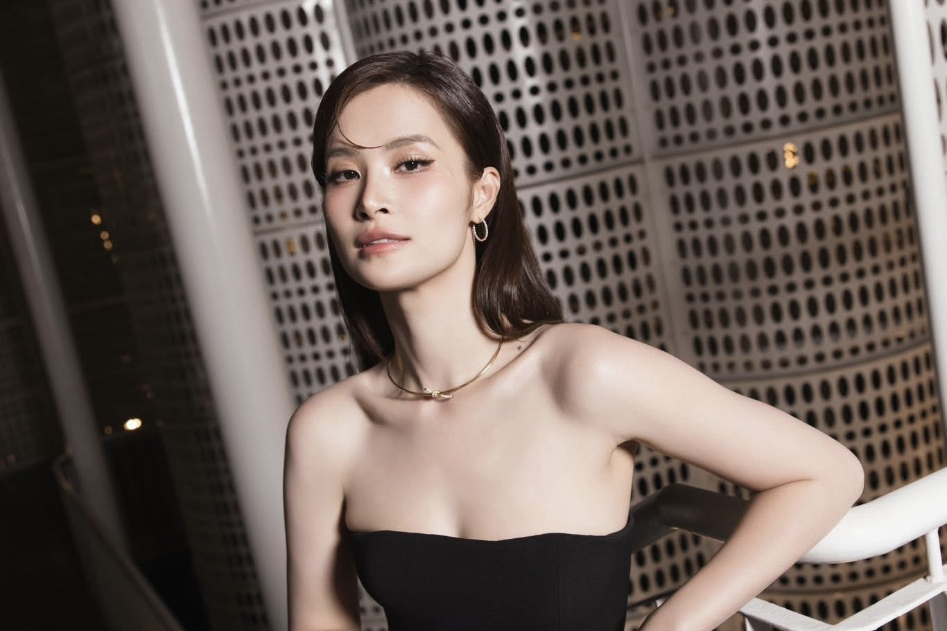 Ca sĩ Đông Nhi đặt niềm tin vào nhạc sĩ Hồ Hoài Anh