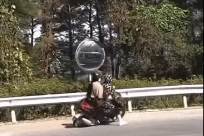 Clip 2 cô gái đổ đèo ở Tam Đảo đâm thẳng vào hộ lan