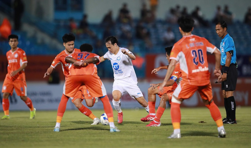 da nang vs nam dinh.jpg