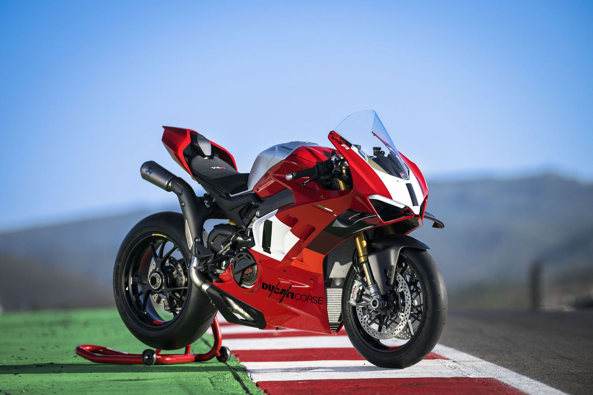 Ducati_Panigale_V4_R_.jpg